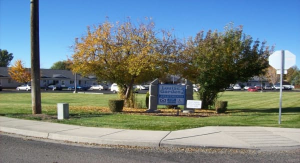 Louise Gardens Apartments property